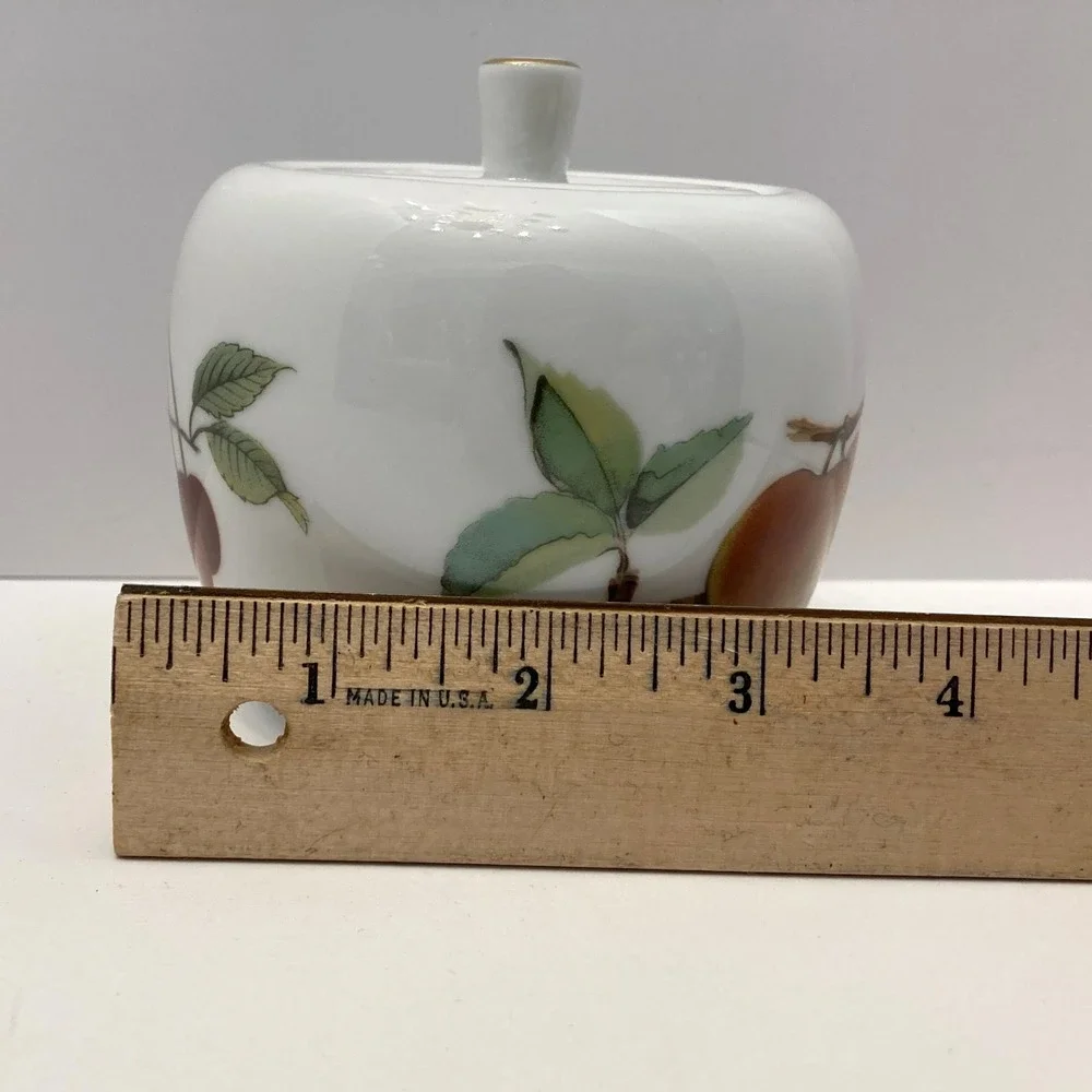 Royal Worcester Evesham Sugar Bowl with Lid Apple Shape Fruit Porcelain White